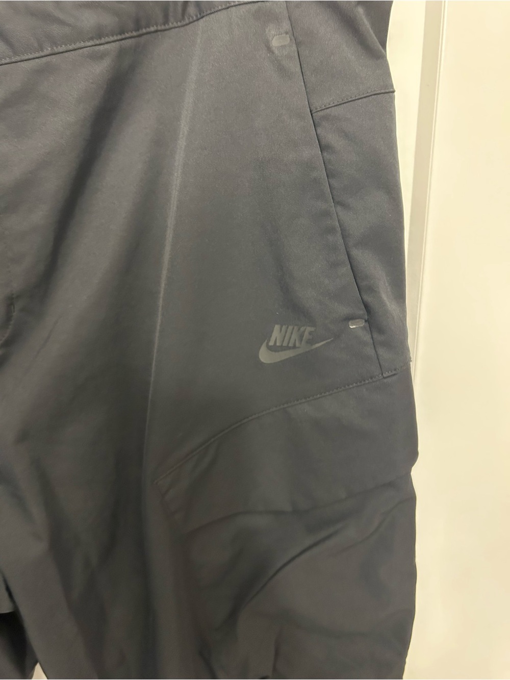 Like New Nike Men's Sportswear Tech Essentials Woven Unlined Cargo Pants - Picture 3 of 14